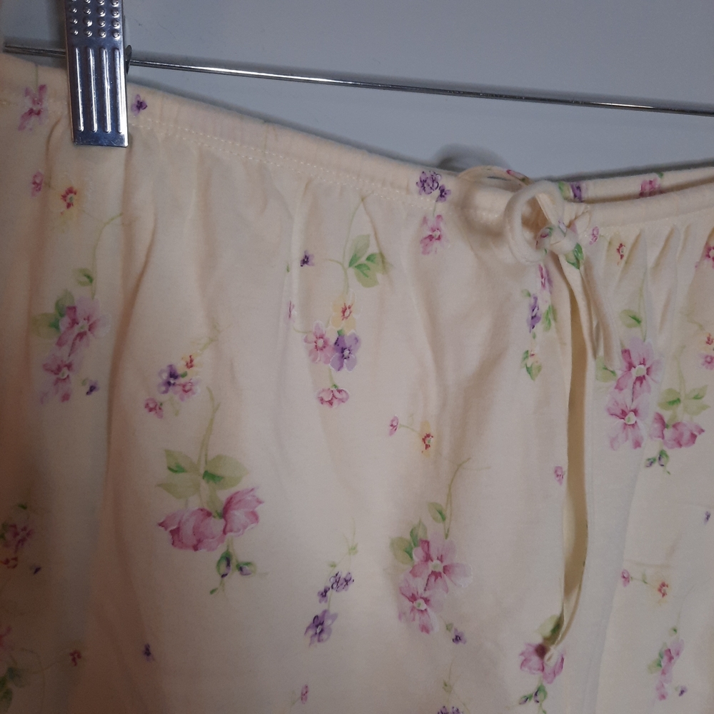 VNTG Sz Large Aria Cream Floral Lace-Trim Sleeveless Pajama Set, Soft Top/Shorts - Picture 4 of 5